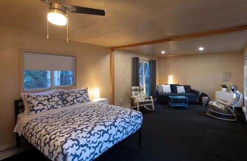 Clearwater Hotel | River's Edge Retreat