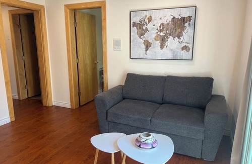 Arbutus Ridge House | Chic 2BR Suite Vancouver West Downtown