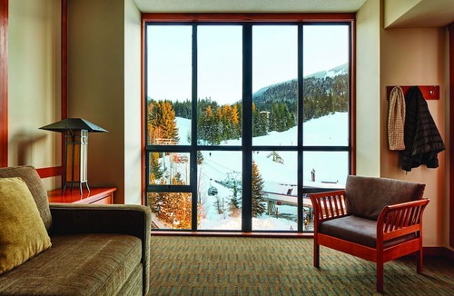 Whistler Village Hotel | Pan Pacific Whistler Mountainside