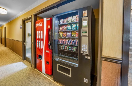 Terrace Hotel | Days Inn by Wyndham Terrace
