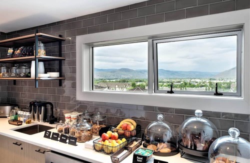 City Centre Hotel | Delta Hotels by Marriott Kamloops