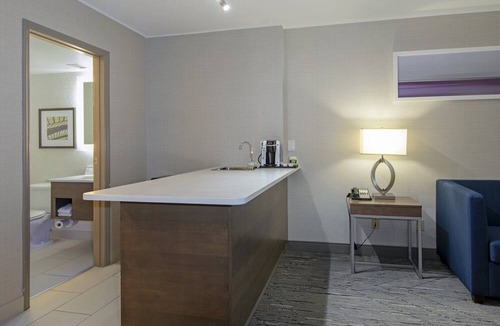 Kamloops Hotel | Holiday Inn Express Kamloops by IHG