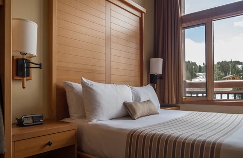 Sunshine Cabin | Sunshine Mountain Lodge