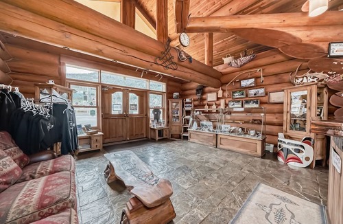 Valemount House | Terracana Ranch Resort