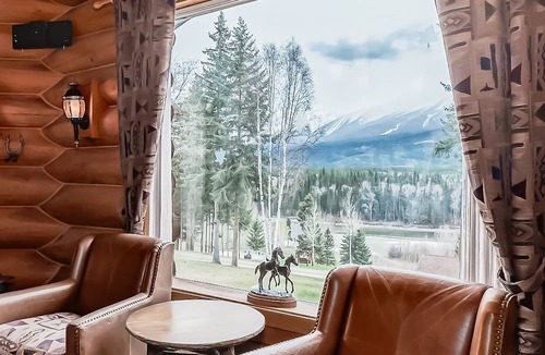 Valemount House | Terracana Ranch Resort