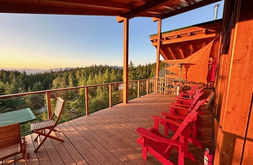 Central Okanagan Cabin | Myra Canyon Lodge + Ranch