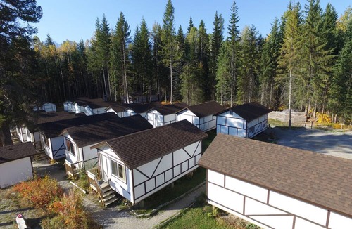 Golden Other | Mountain View Cabins