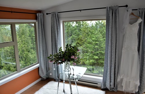 Salt Spring Island Bed & Breakfast | Elevate Rooms Armand Heights
