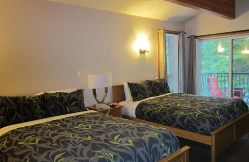 Terrace Cabin | The Lodge at Skeena Landing