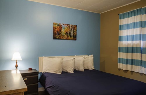 Christina Lake Hotel | Lakeview Motel