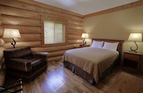 Clearwater Hotel | Alpine Meadows Resort