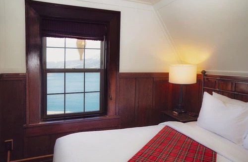 Waterton Park Hotel | Prince of Wales Hotel