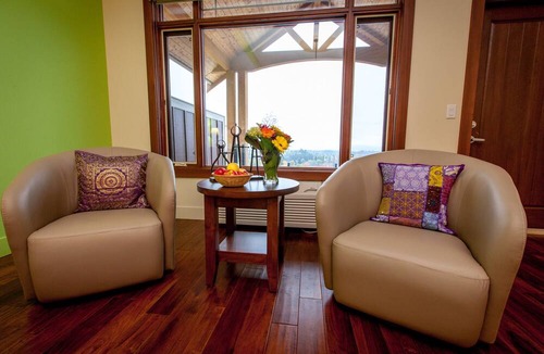 Toovey Heights Bed & Breakfast | Hillcrest Farm Market B&B