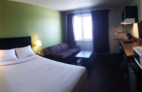 Drayton Valley Hotel | Home Away Inn
