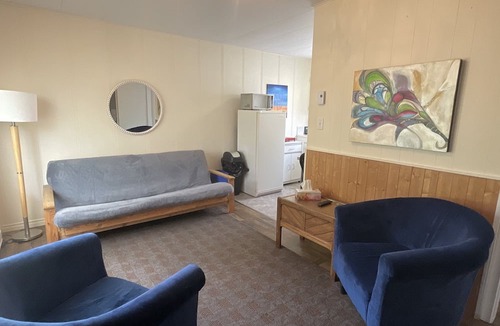Salmo Hotel | Reno Motel
