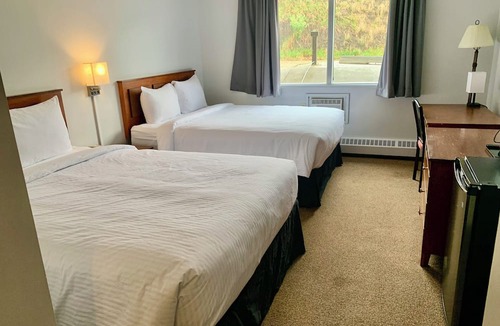 Peace River Hotel | Peace Valley Inns