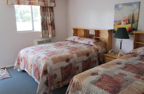 Barriere Hotel | Mountain Springs Motel & RV Park