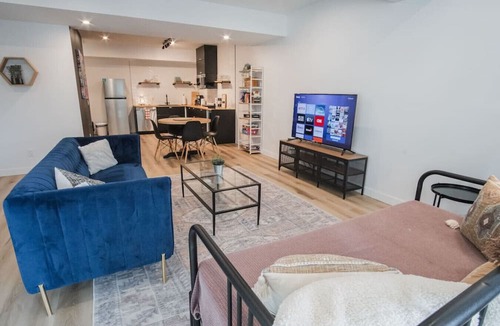 Northwest Edmonton Condo | NYC Loft Inspired 12 mins to WEM Vintage arcade