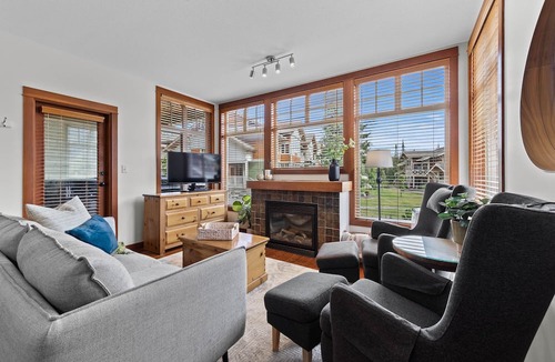 Sun Peaks Condo | Outdoor Adventure at Sun Peaks 33 - True Ski In/Out Access