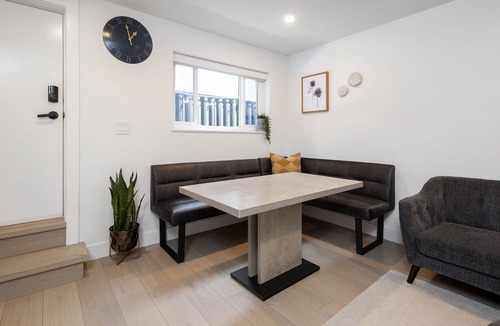 Burnaby House | Modern, Bright, Clean 2 Bedroom Suite - Great Location!