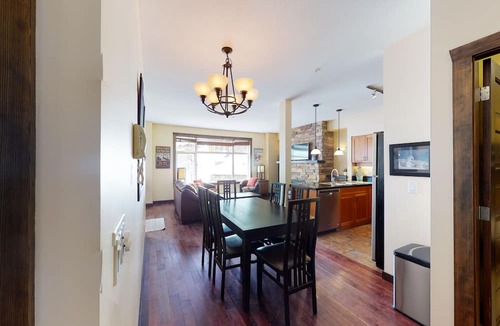 Big White Ski Resort House | The Crescent by Okanagan Premier