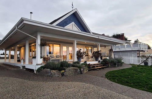 Davis Bay House | The White House