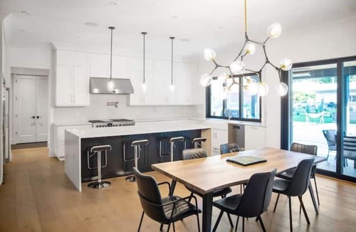 Langley House | The Fernridge Escape: 5BD Family Retreat!