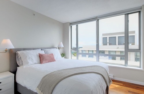 Downtown Victoria Condo | Astoria Oasis in Historic Victoria