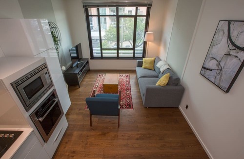 Harris Green Condo | Jukebox Gem-1 BR/1 BA, Great Location, Gym by Victoria Prime