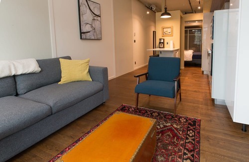 Harris Green Condo | Jukebox Gem-1 BR/1 BA, Great Location, Gym by Victoria Prime