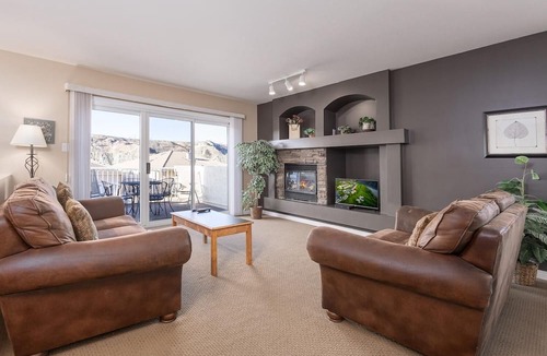 Lethbridge Condo | Paradise Canyon Golf Resort - Luxury Condo U403