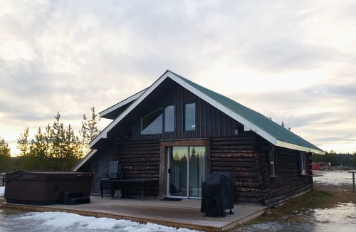 Prince George Cottage | Woodhouse Cottages and Ranch