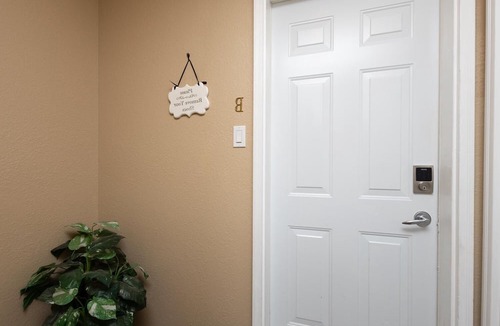 Lethbridge Condo | Paradise Canyon Golf Resort - Luxury Condo M407