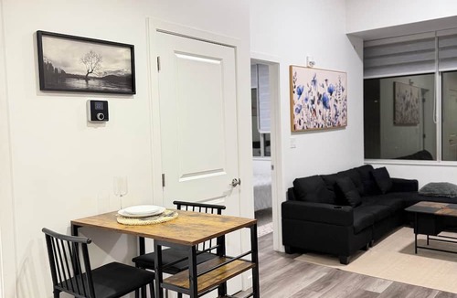 Downtown Edmonton Apartment | Downtown 1-Bedroom Close to Everything