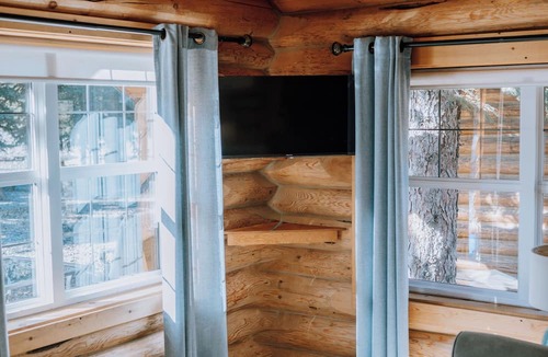 Red Deer River Crossing Cabin | The Lodge at Panther River