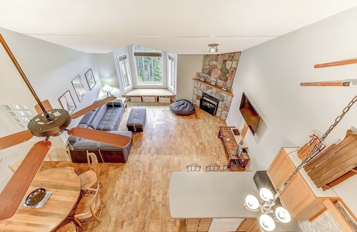 Big White Ski Resort Condo | Chateau on the Ridge by Okanagan Premier
