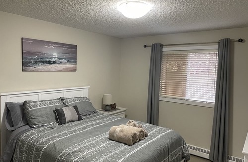North Central Edmonton Condo | Cozy Condo close to LRT, Stadium and Expo Center.