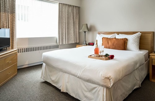 West End Apartment | Rosellen Suites At Stanley Park