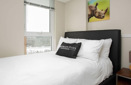 North Central Edmonton Apartment | Corporate Stays Hendrix Aparments