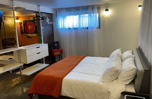 Nanton Apartment | Main Street Hotel