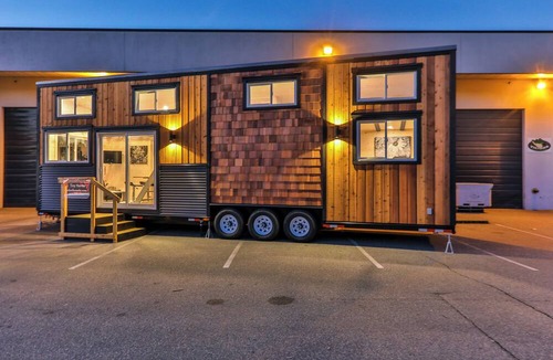 Halfmoon Bay House | 35 ‘ Tiny House RV pet friendly