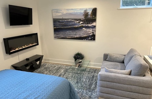 Dunbar Condo | The Pacific Spirit Executive Class Studio