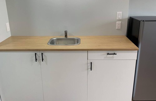 Williams Lake Apartment | Small Stylish Studio Suite