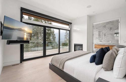 Whistler Creekside House | Timber Haven - Luxury Ski in Ski out - Kadenwood