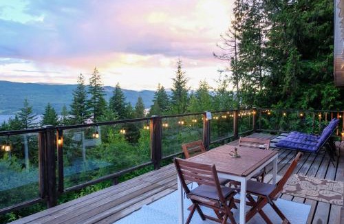 Anglemont House | Summer escape at grandpas cabin