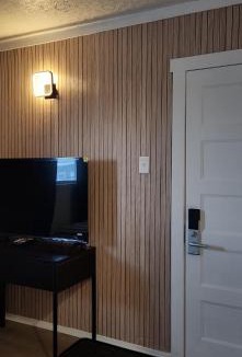 Kindersley Hotel | Centennial Motel