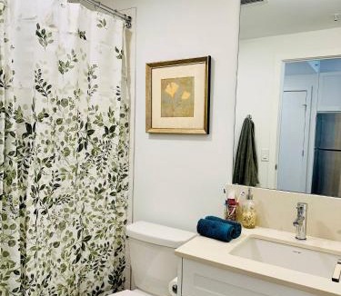Crescent Heights Apartment | Downtown Condo, Stylish Comfy