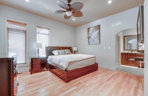 Drumheller House | Coulee Estate - Hot Tub, Pool Table, Sleeps 10