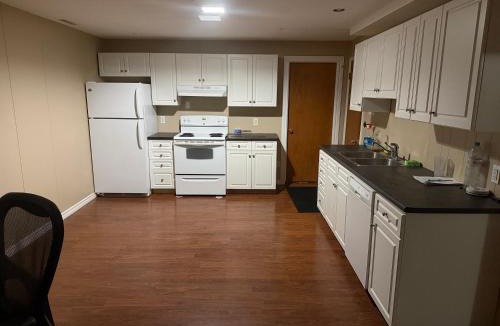 Northwest Edmonton House | Taaaz room