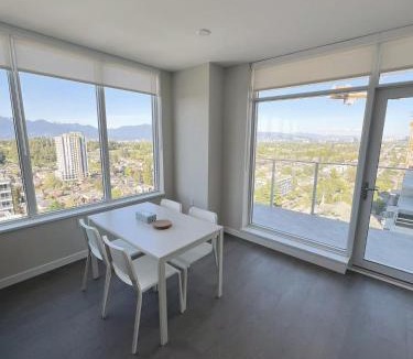 Vancouver South Apartment | Brand-New Skyline Modern 2BR Near Oakridge Park Mall and Canada Line